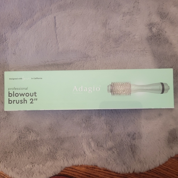 Adagio Professional Blowout Brush, 2", Seafoam Green - Picture 7 of 12